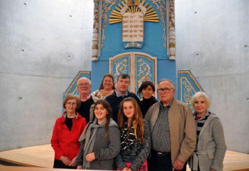 On 28 March 2012, Larry Field (second from right) and his family came to Yad Vashem