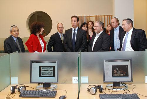 Jerry Seinfeld and other guests, hosted by Dr. Rob Rozett , Director of the Libraries at Yad Vashem (fourth from right), and by Mimi Ash of the Visual Center (second from left)