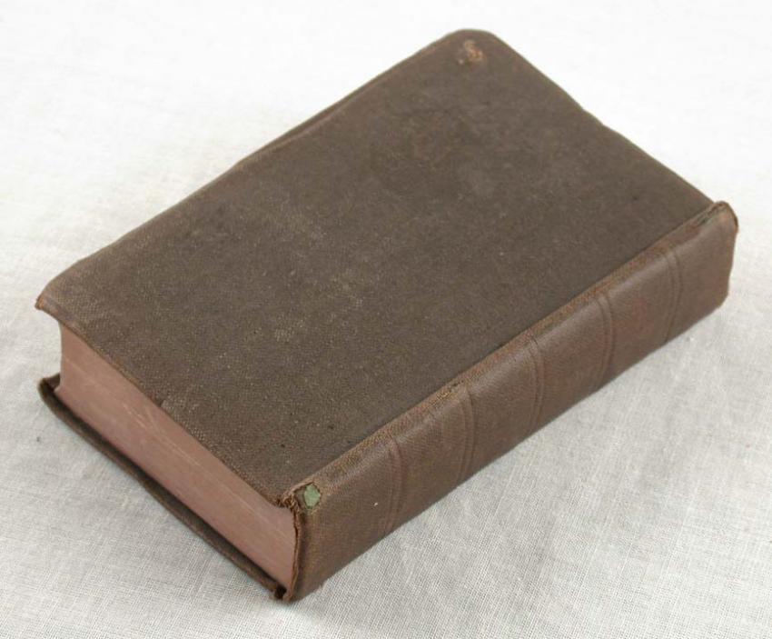 Bible used by Yehoshua Lifshitz to swear in new recruits to the Jewish resistance group that he led in Limoges, France