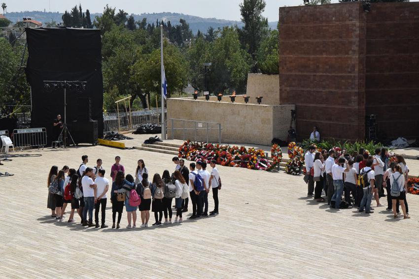 Mirando el pasado: Conmemorando Yom Hashoá en Yad Vashem 2018