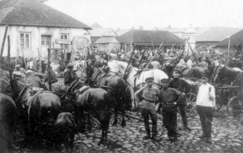 Market Day in Mir, c. 1926. Monday was Market Day in Mir