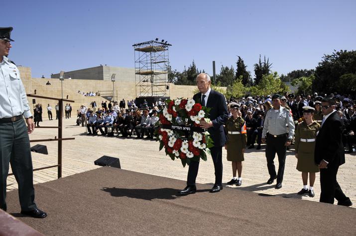 President Shimon Peres at the Wreath Laying ceremony