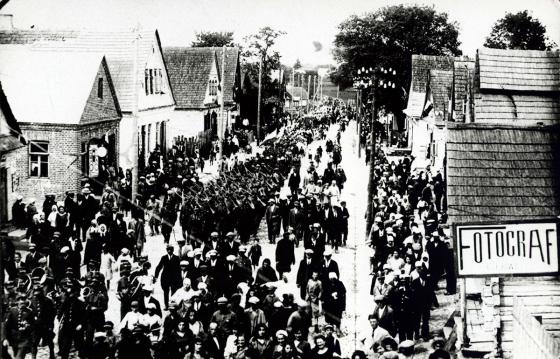 A parade of Jews and Poles celebrating the Polish Independence Day on May 3. Eishishok, Poland