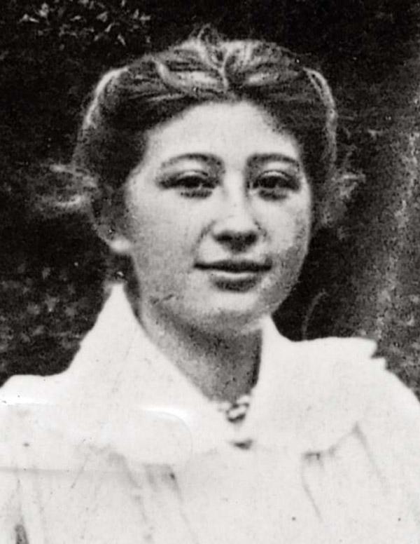 Marianne-Jeannette Pinkhof née Openheim.  The Netherlands, prewar