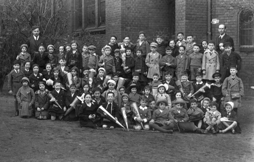 ילדי בית הספר היהודי בקניגסברג ומוריהם, 1935
