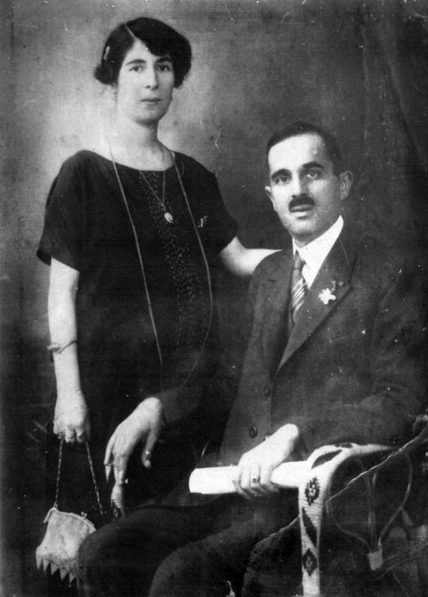 Moshe Matza (1883-1944), in the 1930s with his wife Esther (née Porta), Zakinthos Island, Greece