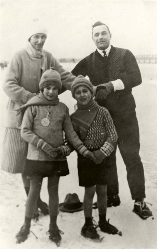 The Tal family skating, Winter 1930. From the top right: Felix &amp; Greta. From the bottom right: Willy and Flory