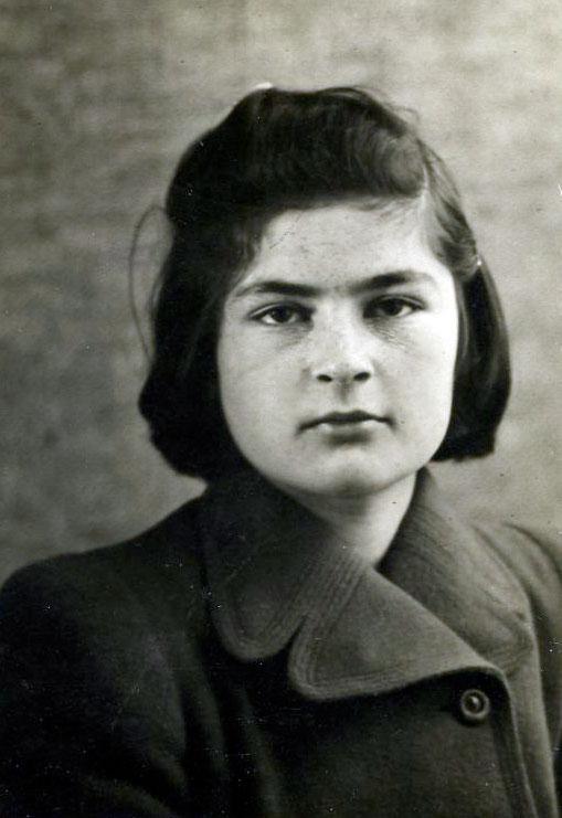 Anna Nussbaum, 1942