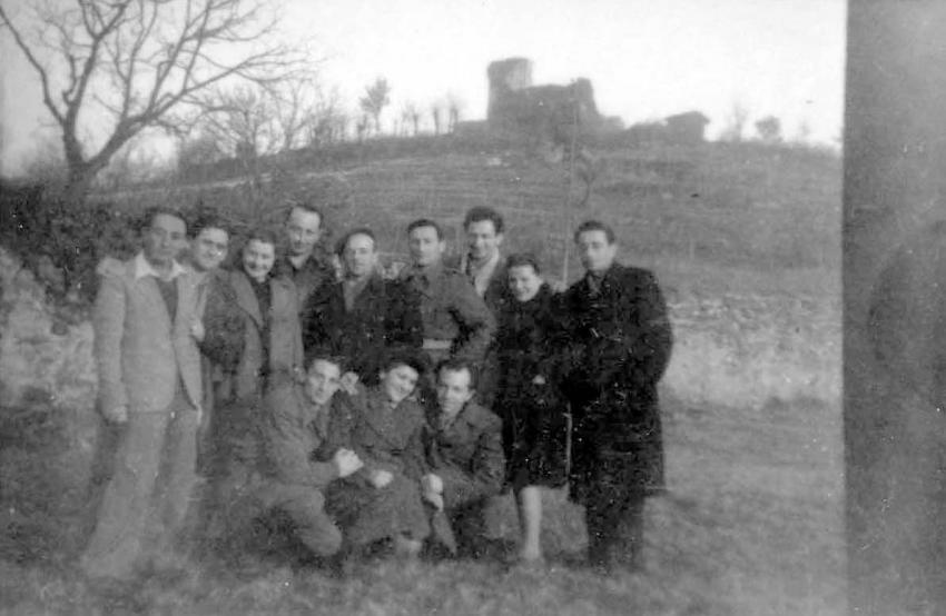 Group of ex-Mir residents, Holocaust survivors, Mir, 1945. After the war ended, the survivors returned from the forests to Mir, where they spent a few months before they left for Poland on their way to Eretz Israel or other destinations