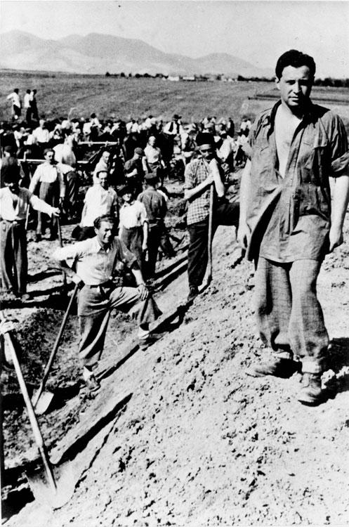 September 1941, Jews in a Hungarian forced labor battalion