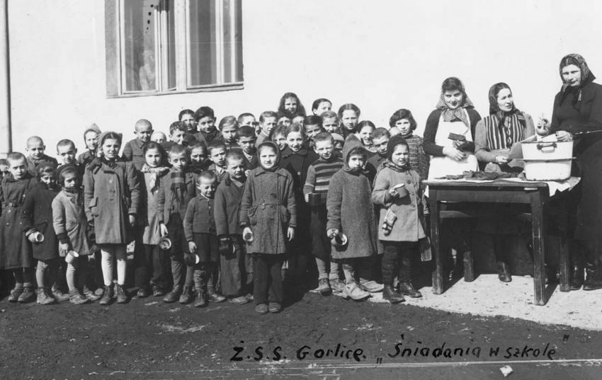Children from the ghetto supported by a self-aid organization, Gorlice, Poland, 1942