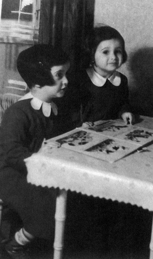 Sisters Eva and Alice Kozower, Berlin 1936