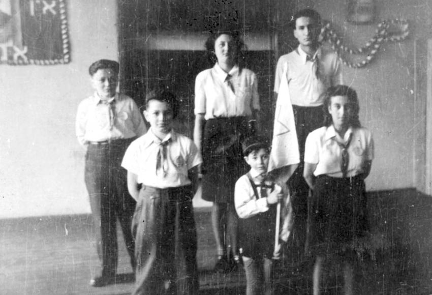 ברטיסלווה, 1946: ילדים ניצולי שואה במעונות תנועת &quot;בני עקיבא&quot;.