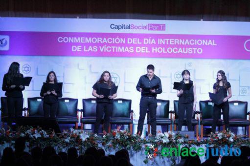 Alumnos del Colegio Israelita de México –Ort tomando parte en la Ceremonia Conmemorativa del Día Internacional de la Conmemoración del Holocausto