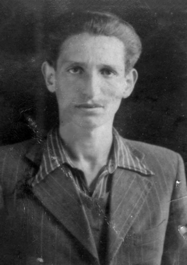 Avraham Grinberg, antes de la guerra