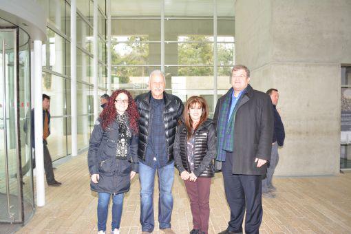 New President of the Australian Friends of Yad Vashem Joey Borensztajn (second from left) visited Yad Vashem on 26 December with his wife Julie and daughter Jordana, accompanied by the Director of the English Language Desk Searle Brajtman (right)
