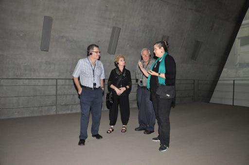 Yad Vashem supporters Alex and Marcia Burstein (left) toured Yad Vashem with their friends Dr. Bernard (second from right) and Arlene Zitsow on 29 October