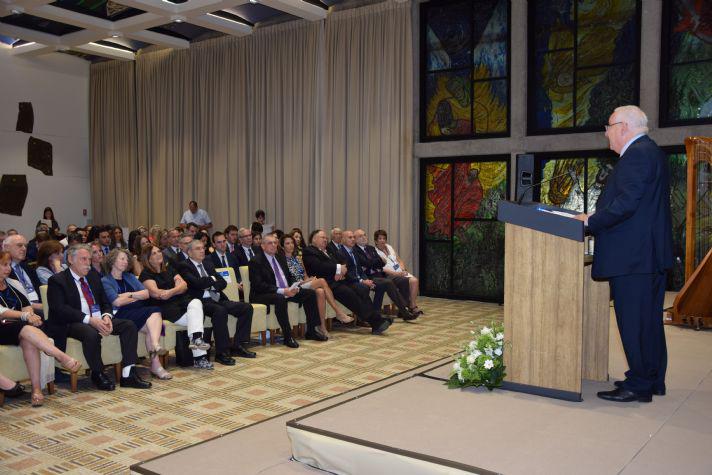 President Rivlin addresses the Mission participants.
