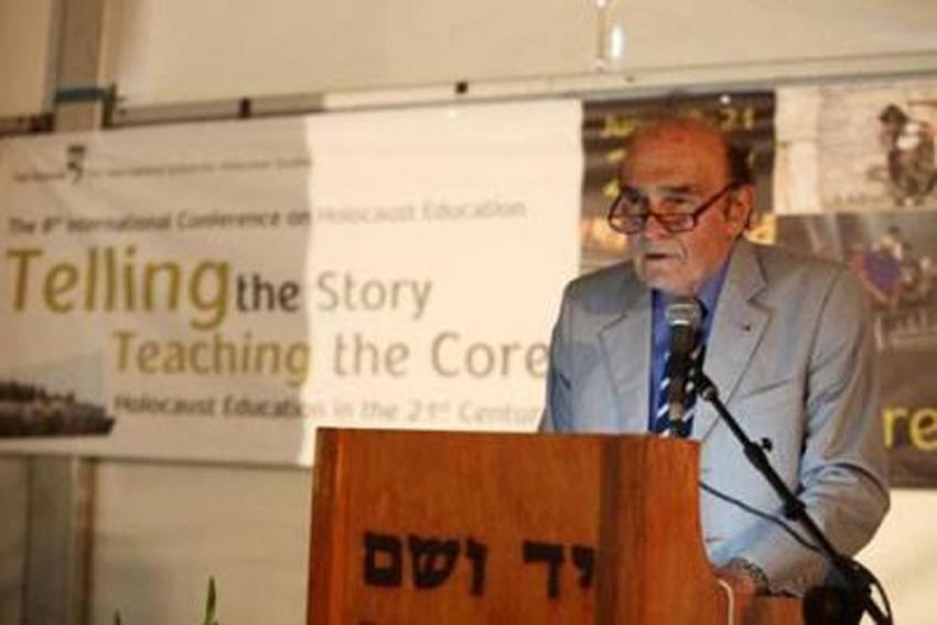 Samuel Pisar clôture la Conférence internationale des éducateurs à Yad Vashem en  2012.