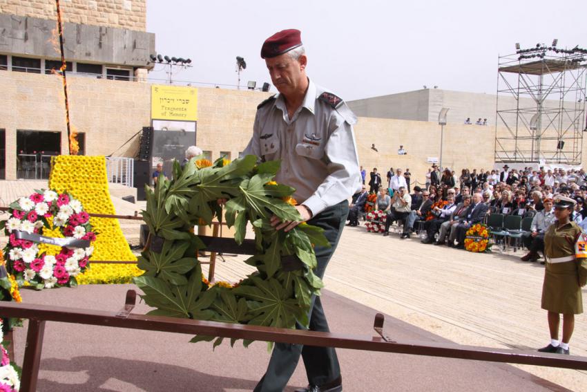 Lieutenant General Benny Gantz, Chief of General Staff during the wreath-laying ceremony