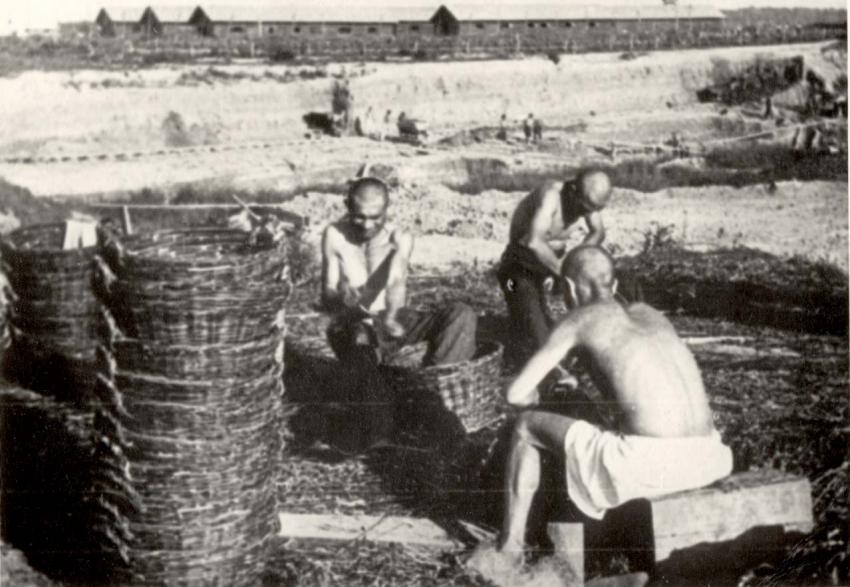 מעבר למבצעים העיקריים: מחנות לא-גרמניים ליהודים בשואה