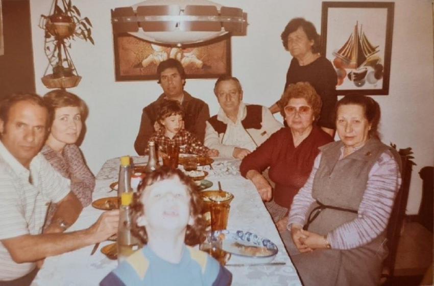 שרה בלם בביתם של משפחת נימצוביץ ב1984