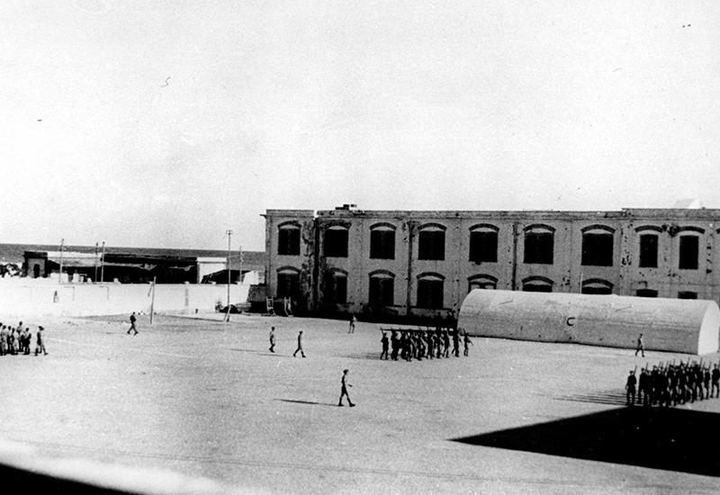 מחנה אימונים של החיל, בנגזי, לוב, 1943