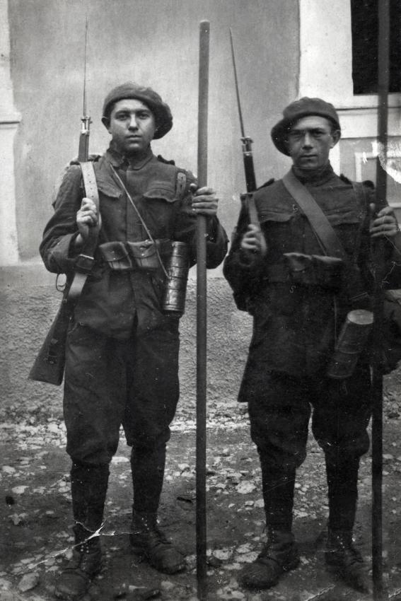 From right: Pinhas Drimer wearing Romanian army uniform, 1920s