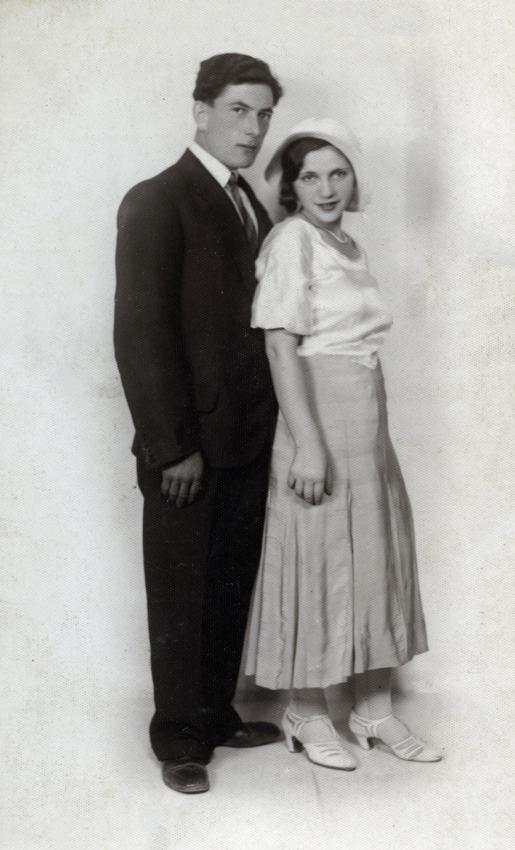 פנחס דרימר ופייגה-פאני קמישוב ביום נישואיהם, רומניה, 1935.