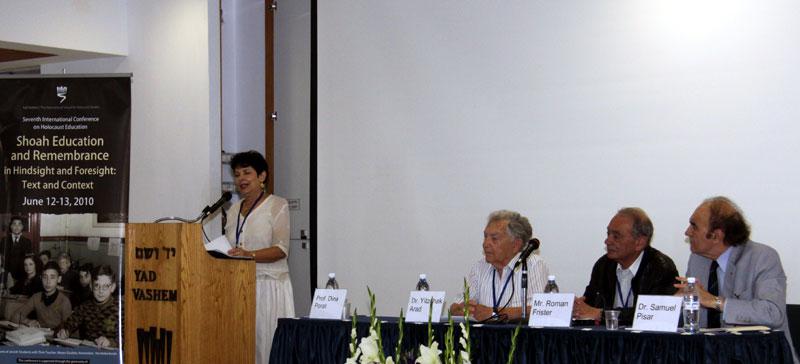 Left to right: Prof. Dina Porat, Dr. Yitzchak Arad, Roman Frister, Dr. Samuel Pisar