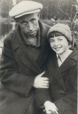 אלכסנדר ורבקה הניצולה במוסקבה לפני המלחמה