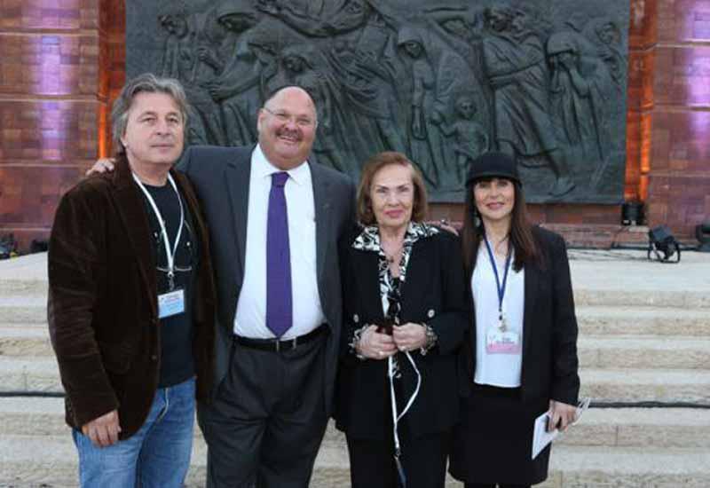 Friends of Yad Vashem at the 2014 Holocaust Martyrs' and Heroes' Remembrance Day Events