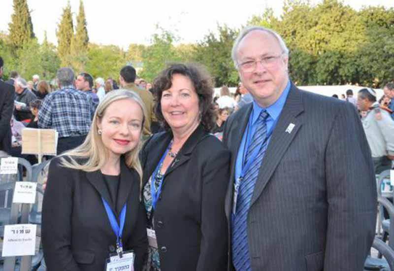Friends of Yad Vashem at the 2013 Holocaust Martyrs' and Heroes' Remembrance Day Events