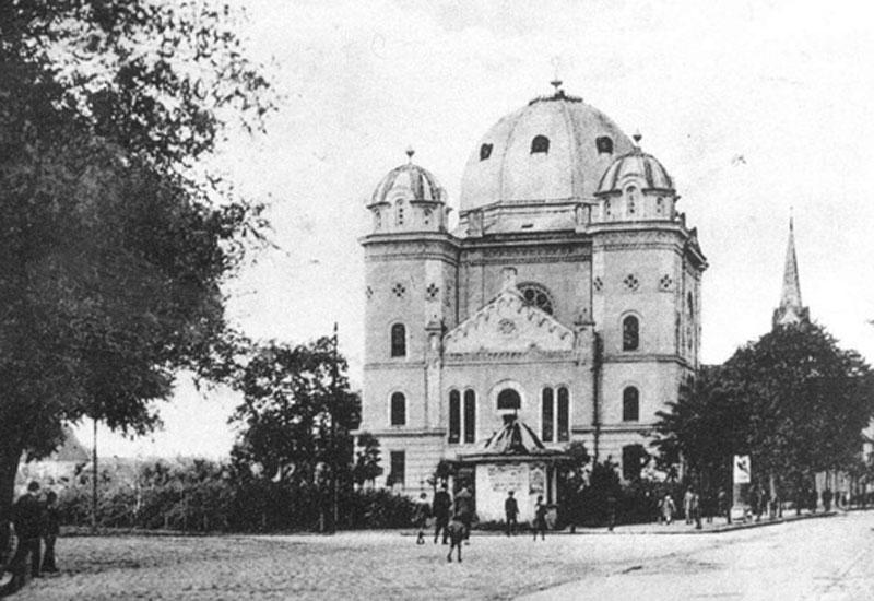 The Győr Jewish Community from the Early 20th Century until World War II