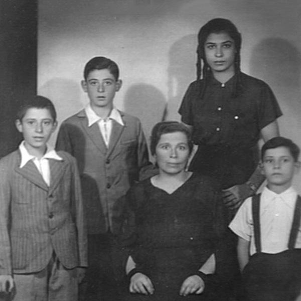The Zarfati Family from Thessaloniki was Murdered in Auschwitz