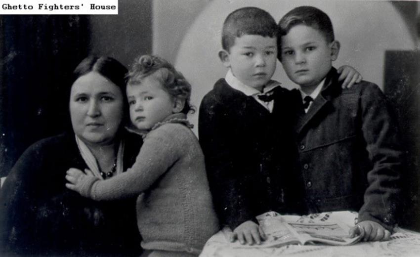 חנה קצלנסון ושלושת בניה בן ציון, בנימין וצבי