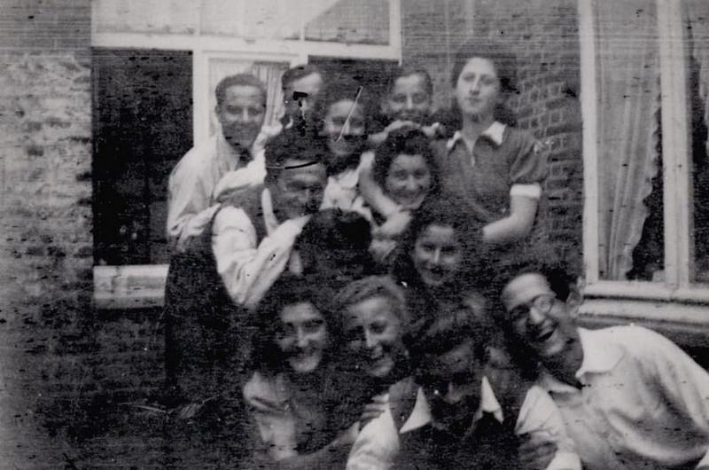 Amberes, Bélgica, 1942, Fotografía grupal de los líderes de Macabi Juvenil