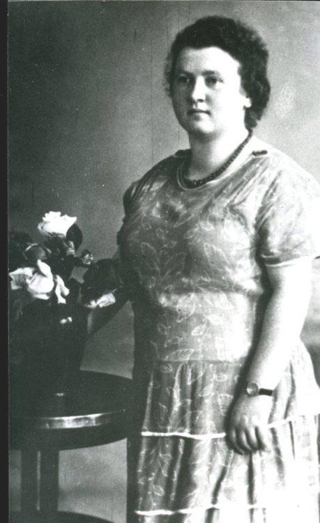 La mère, Julchen Odenheimer, née Schweizer