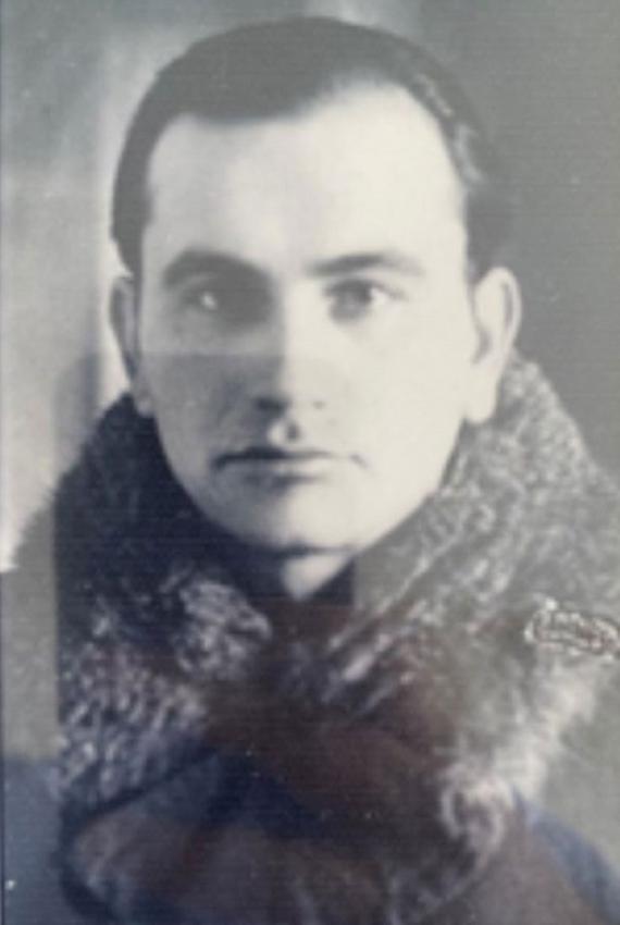 תצלום של אוגניוש קויאטקובסקי בצעירותו
