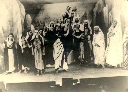 Vilna, una escena de la obra teatral ´El judío eterno´en el ghetto, junio de 1943