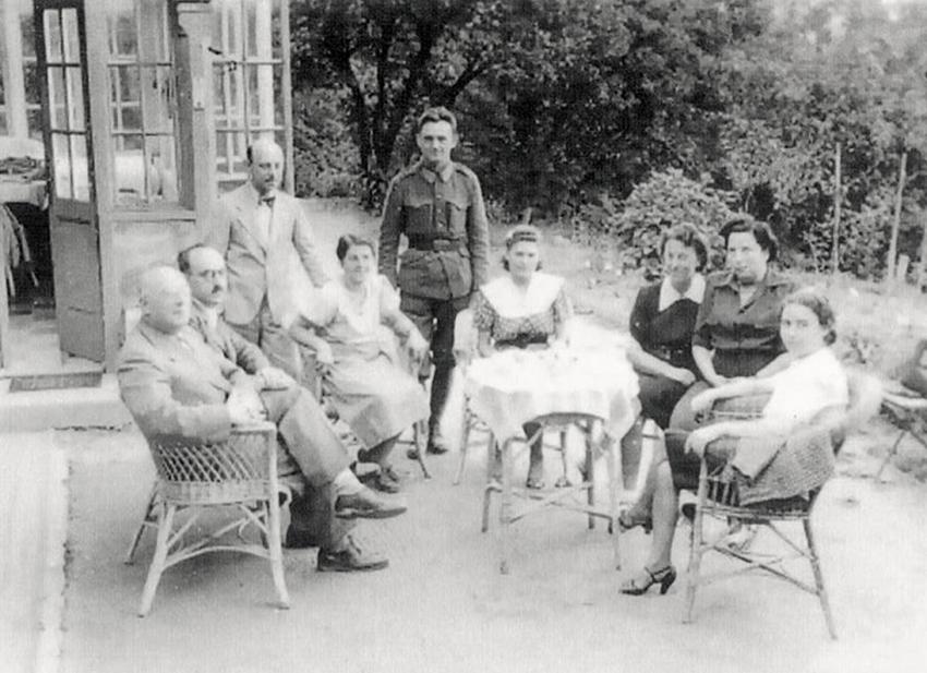 The Fischer Family (Bratislava, Czechoslovakia)
