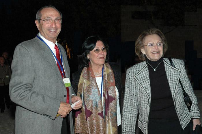 El Sr. Selik Wengrowsky de Israel participó junta a su esposa Sra. Susy Wengrowsky en los Eventos Conmemorativos de Yom Hashoá, en compañía de Perla Hazan