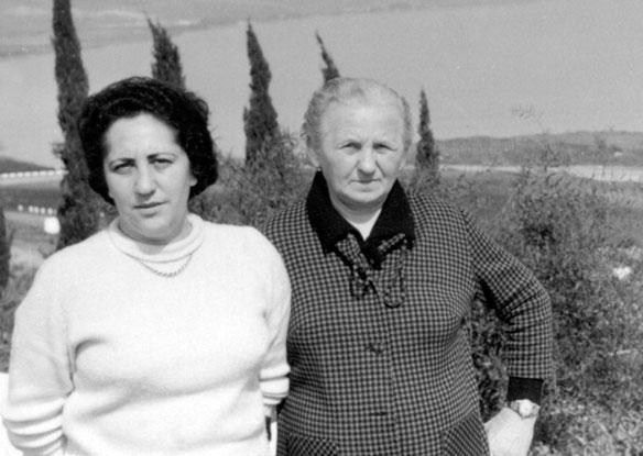 Angela Melo during her visit to Israel in 1964 with Edith Veseli