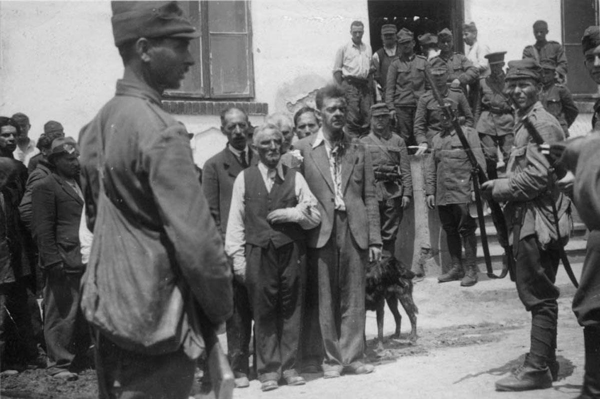 ריכוז יהודים בעת פוגרום יאסי, רומניה, יוני 1941