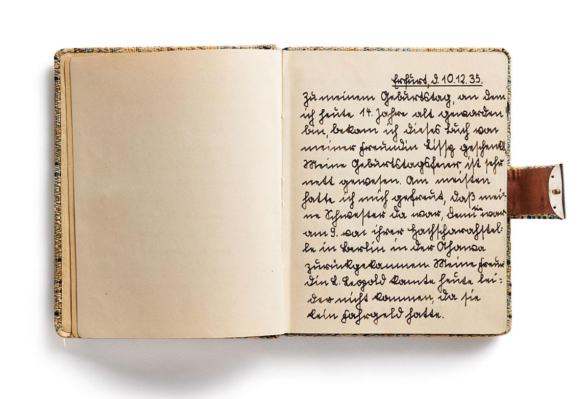 Diary that belonged to Miriam Feiner from Erfurt
