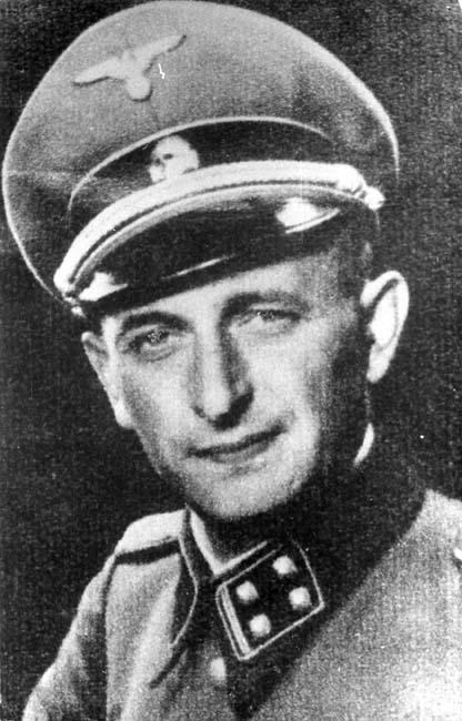 Alemania, Adolf Eichmann en uniforme