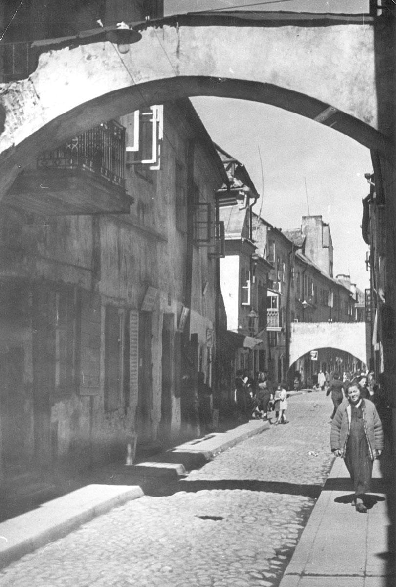 רחוב קלצקי (Klaczki) ברובע היהודי בווילנה לפני המלחמה