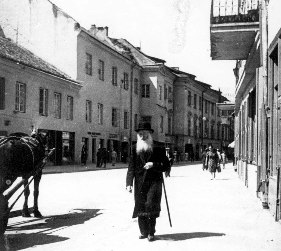  A street in Vilna, prewar