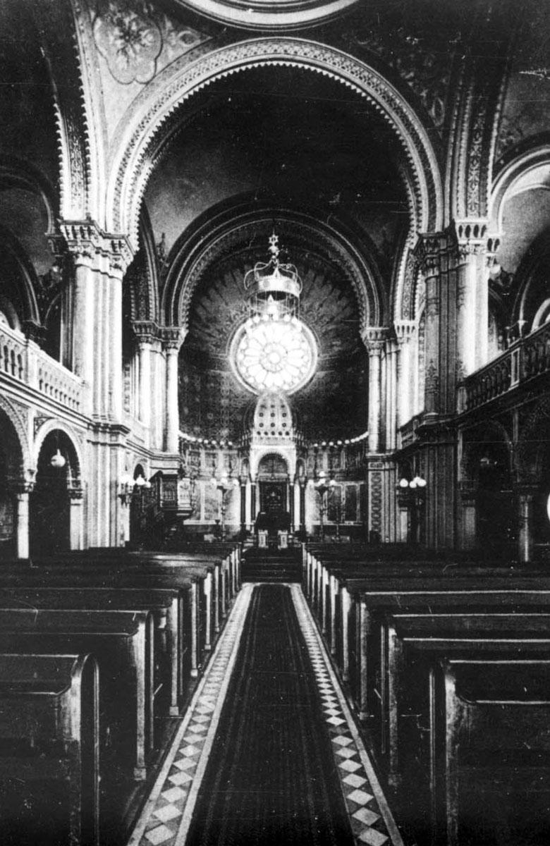 The interior of the Great Synagogue on Michelsberg Street, Wiesbaden. The synagogue was inaugurated in 1869.