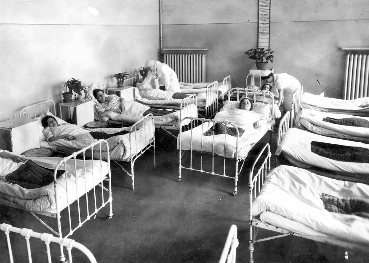 Maternity ward of the TOZ organization at 35 Twarda St., Warsaw ghetto